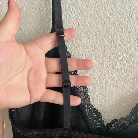 🆕 Colsie Velvet/Ribbed Body Suit 🆕 - Picture 6 of 12